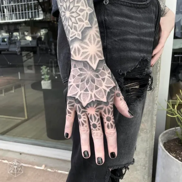 27 Tattoo Studio 6