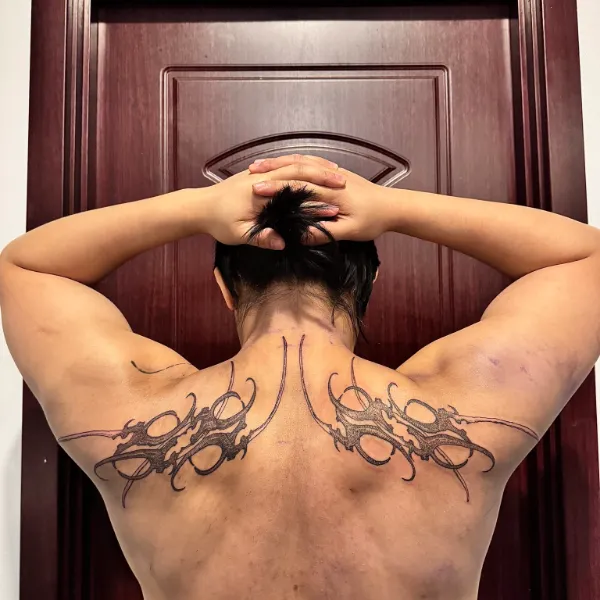 Broken Clover Tattoo and Piercing 5